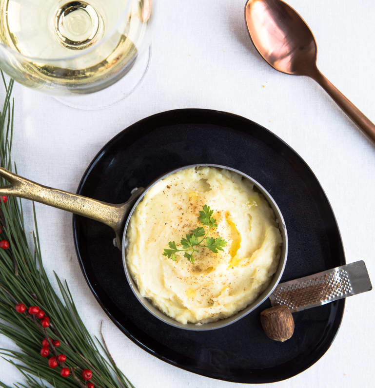 Purée de panais et poire, sauce légère au porto pour accompagner les  viandes de fête - La Médecine Passe Par La Cuisine