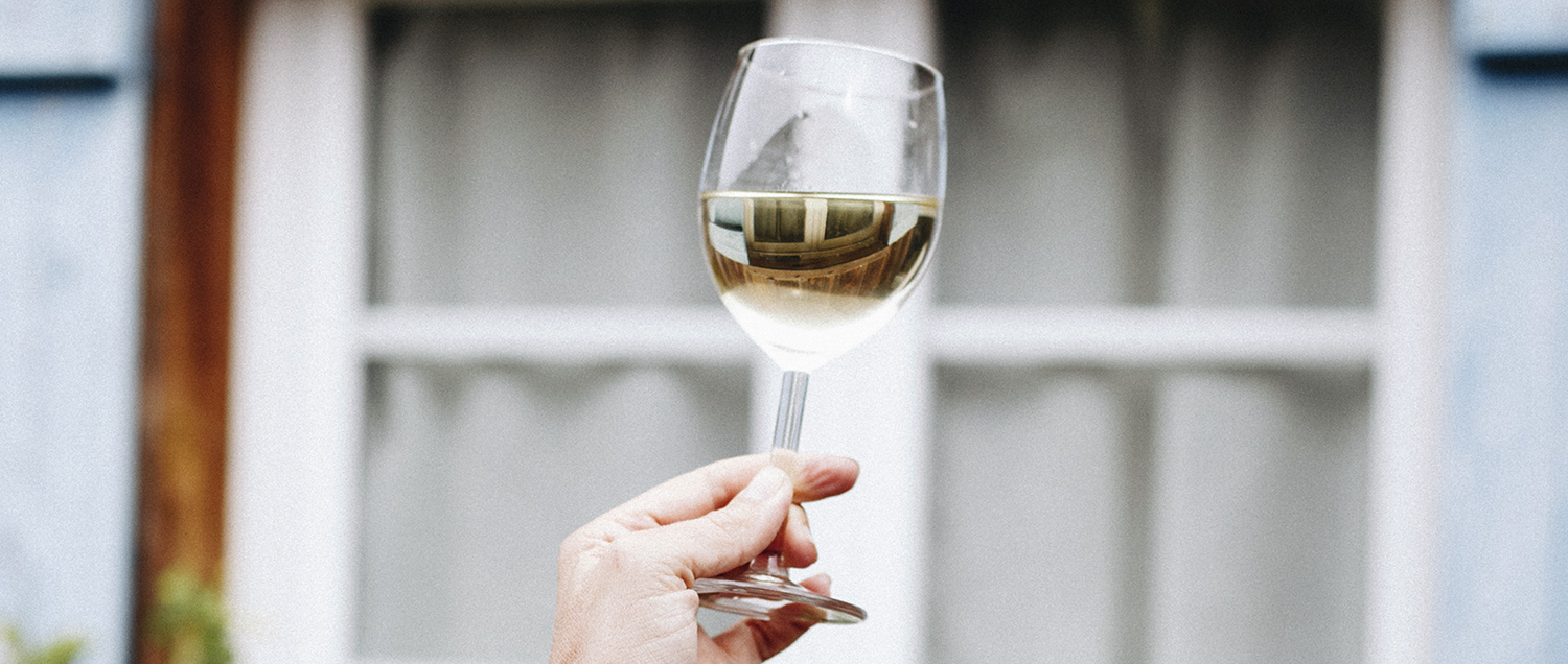 Dry white Bordeaux wines, the art of taking your time