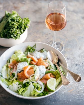 salad smoked salmon bordeaux wine