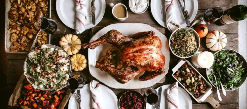 thanksgiving table bordeaux wine banniere