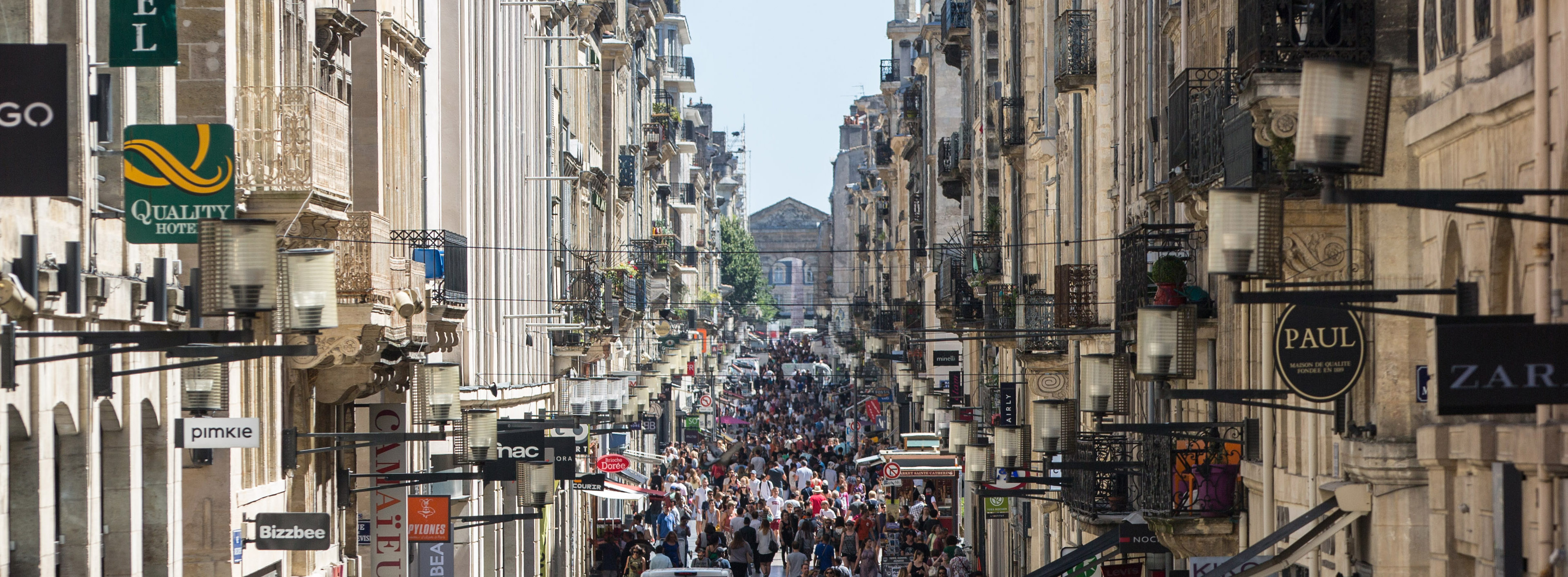 Take a wine-fueled architectural tour of Bordeaux