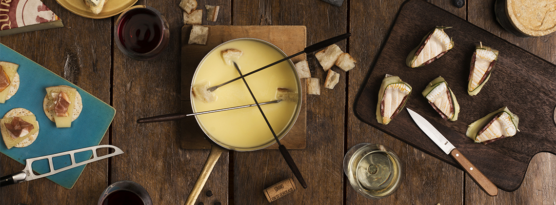 The cheese table by Roland Barthélemy